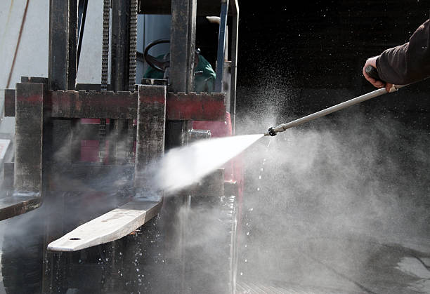 Best Pool Deck Cleaning  in Neoga, IL